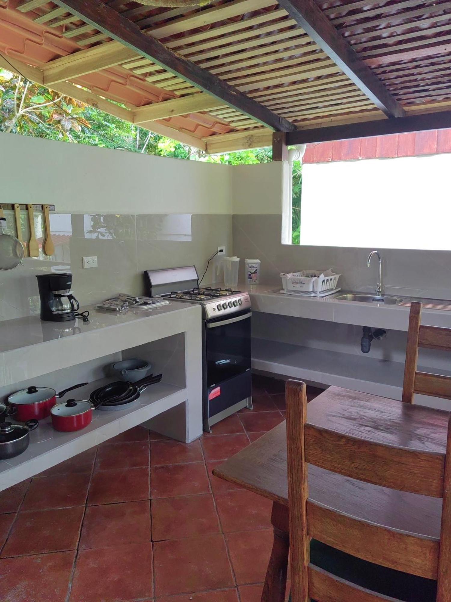 Cabinas Nirvana Ecolodge Inn Cahuita